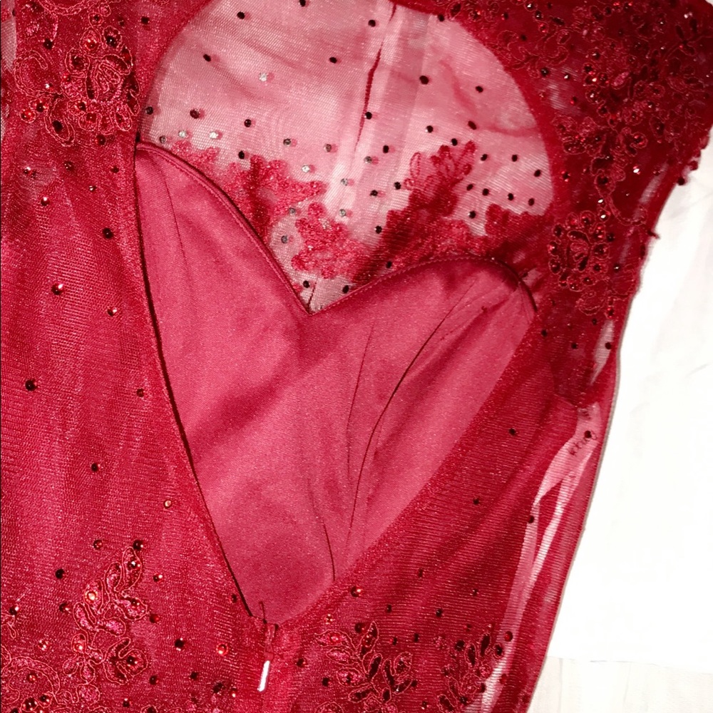 Prom dress, never worn (besides trying on)!
